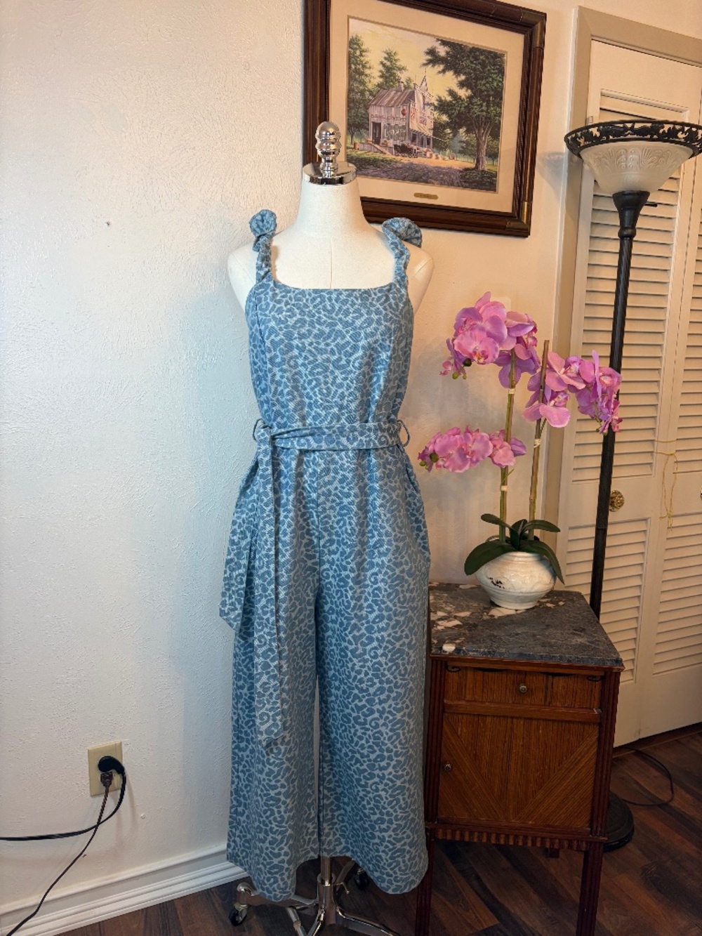 BiBi NWT Blue Leopard Print Scallop Edge Cropped Overalls Jumpsuit Large